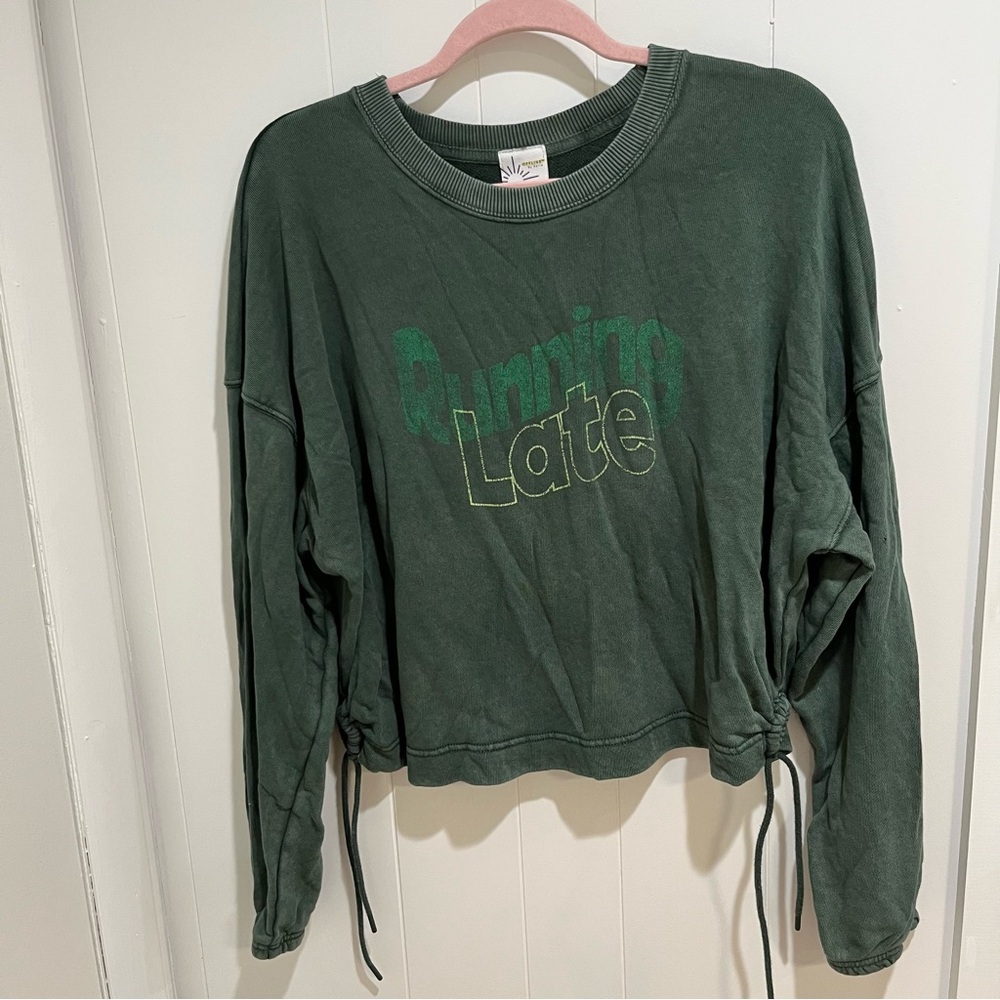 Cropped Aerie Sweatshirt.